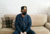 Walikota Ambon Richard Louhenapessy dalam jumpa pers Jumat (17/04/2020) di Balai Kota Ambon.