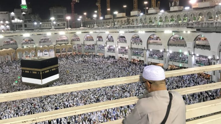Arab Saudi Tunjuk 10 Perempuan Jabat Posisi Tinggi di Masjidil Haram