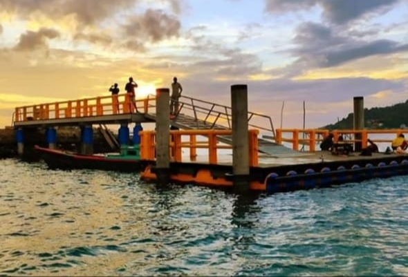 Pelabuhan Apung Tambelan(ist)