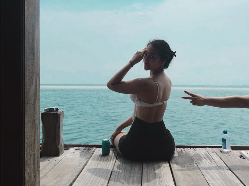 (Instagram @anyageraldine)