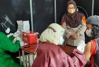 Vaksinasi COVID-19 yang dilakukan KKP Kelas II Tanjungpinang / Foto: Istimewa