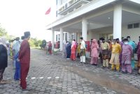 Wawako Tanjungpinang Endang Abdullah memimpin apel di kantor Dinas Kepemudaan dan Olahraga (Dispora) Kota Tanjungpinang / Foto: Istimewa