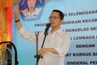 Wakil Wali Kota Batam Amsakar Achmad saat membuka Program Pendidikan Kecakapan Kerja (PKK) di Batam / Foto: ANTARA