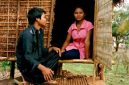 Ilustrasi wanita dan pria suku Kreung di pondok cinta / Foto: unored.tv