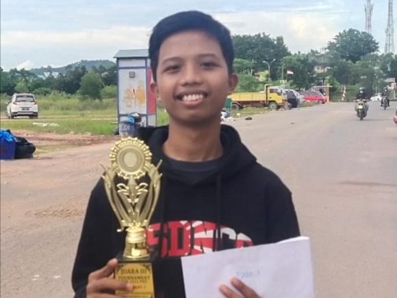 Player ENIGMA divisi PES, Muhammad Halim Akbar. Foto: INIKEPRI.COM