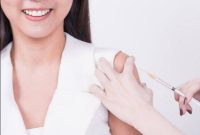 Ilustrasi vaksinasi COVID-19. Foto: SHUTTERSTOCK