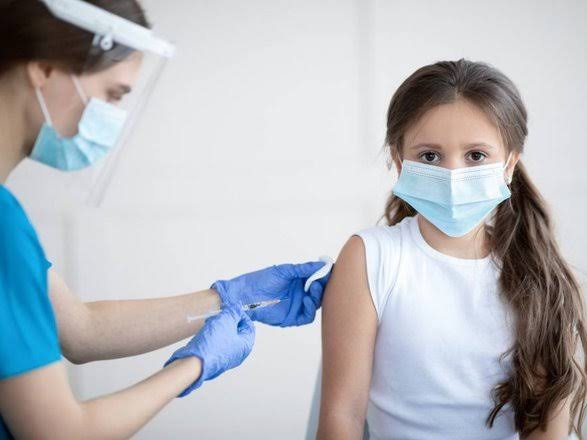 Ilustrasi vaksinasi COVID-19 anak. Foto: Net