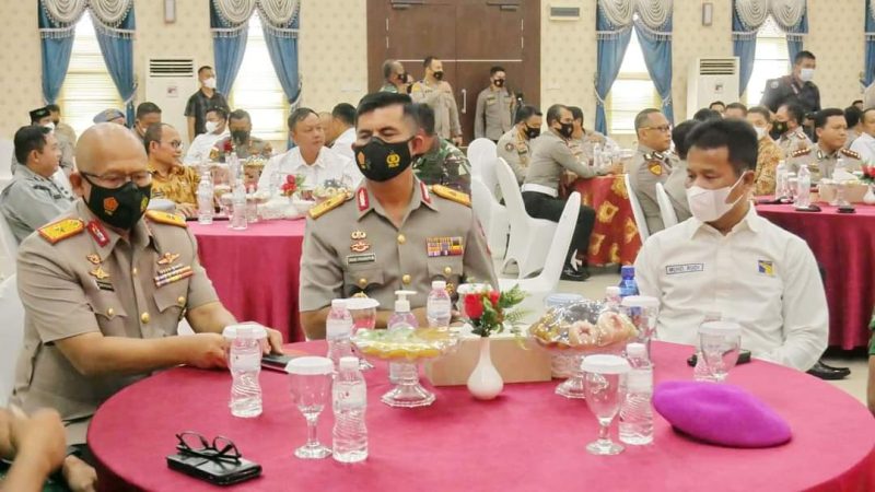 Wali Kota Batam menghadiri pisah sambut Wakapolda Kepri dari Brigjen Pol Drs. Darmawan, M.Hum kepada Brigjen Pol Drs. Rudi Pranoto, bertempat di Gedung Lancang Kuning Polda Kepri. Foto: MC Batam