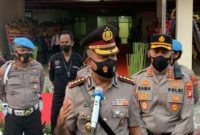 Kapolres Metro Bekasi Kota resmi dijabat Kombes Pol Hengki menggantikan Kombes Pol Aloysius Suprijadi setelah serah terima jabatan dilakukan, Selasa (4/1/2022). Foto: MPI/Jonathan Simanjuntak