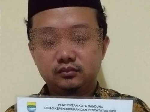 Herry Wirawan, oknum guru pesantren perkosa belasan santriwati. Herry dituntut hukuman mati dan kebiri kimia. Foto: Istimewa