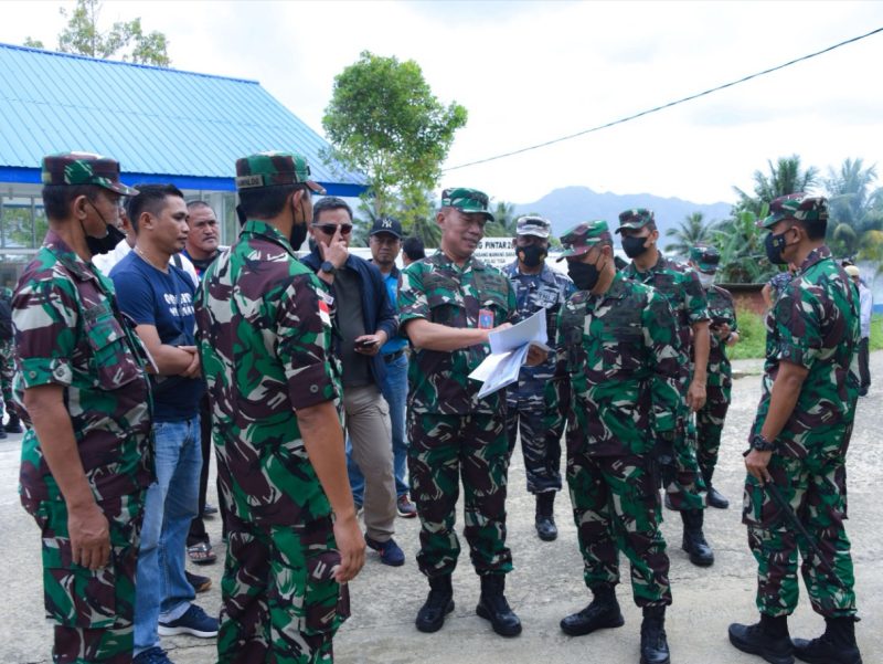 Pembangunan Pangkalan baru di Pulau Natuna disurvei Tentara Nasional Indonesia Angkatan Laut (TNI AL), di Kepulauan Riau. Foto: Dispenal