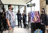 Menteri Pariwisata dan Ekonomi Kreatif Sandiaga Uno melihat simulasi pengecekan suhu tubuh wisatawan di Pelabuhan Lagoi Bintan. Pelabuhan ini menjadi satu-satunya pintu masuk bagi wisatawan Singapura yang berkunjung ke Kepulauan Riau. Travel bubble Batam Bintan - Singapura akan buka pada Senin, 24 Januari 2022. Foto: Dok. Humas Pemprov Kepulauan Riau