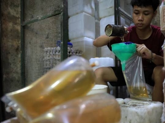 Kementerian Perdagangan telah menetapkan harga eceran tertinggi atau HET minyak goreng mulai 1 Februari 2022 mendatang. Foto: Istimewa