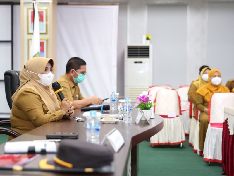 Wali Kota Tanjungpinang Rahma meminta tokoh agama dan masyarakat menjadi pelopor dalam menekan penyebaran COVID-19 di Kota Tanjungpinang. Foto: Istimewa