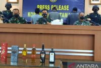 Konferensi pers penangkapan KM Virgo yang memuat minuman keras ilegal dari Singapura. Foto: ANTARA