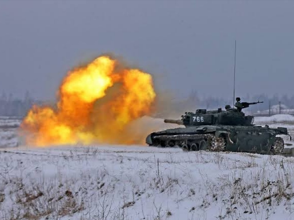 Sekitar 1.000 personel tentara tewas dalam serangan invasi Rusia ke Ukraina selama dua hari, Kamis-Jumat (24-25 februari 2022). Foto: Istimewa