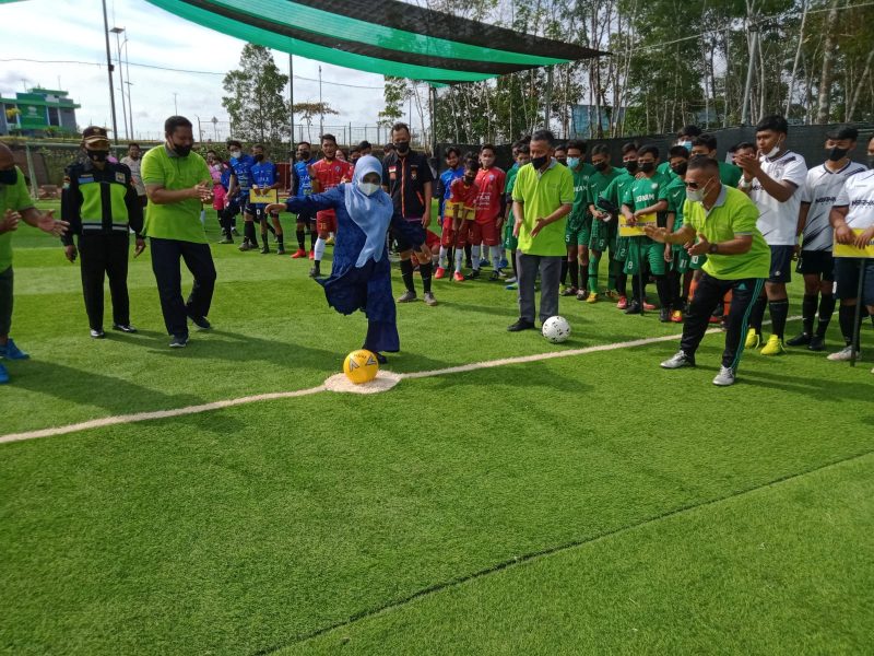 Lembaga Dakwah Islam Indonesia (LDII) Tanjungpinang menggelar turnamen mini soccer atau futsal VI, di Lapangan Mini Soccer Mabrur Pratama, Jalan Mekarsari, Kota Tanjungpinang, Kepulauan Riau. Foto: Istimewa
