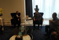 Ketua Umum Dewan Pimpinan Pusat (DPP) Partai Demokrat Agus Harimurti Yudhoyono menyambangi kantor DPP Partai Nasdem di Jakarta, Selasa (29/3/2022) pagi, berbincang dengan Ketua Umum Nasdem Surya Paloh.(KOMPAS.com / VITORIO MANTALEAN)