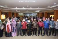 Sebanyak 30 Industri Kecil Menengah (IKM) mengikuti pelatihan wirausaha yang digelar Dinas Perdagangan dan Perindustrian (Disdagin) Kota Tanjungpinang, di Hotel Pelangi, Kilometer 7 Tanjungpinang, Kepulauan Riau. Foto: Istimewa