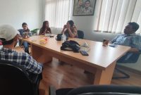 Satgas P2MI Projo terima kedatangan 2 (dua) Pekerja Migran Indonesia (PMI) Imas Romlah (44) th dan Cici (28) th dari Arab Saudi usai menjalani karantina selama 7 hari di Rusun Nagrag Marunda, Cilincing, Jakarta Utara. Foto: Istimewa