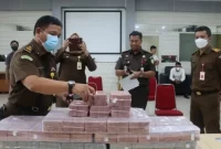 Kejaksaan Negeri (Kejari) Tanjungpinang, Kepri, menyita Rp4,3 miliar dana barang bukti dari tindak pidana pencucian uang (TPPU) dari terpidana kasus narkoba Ellen. Foto: ANTARA
