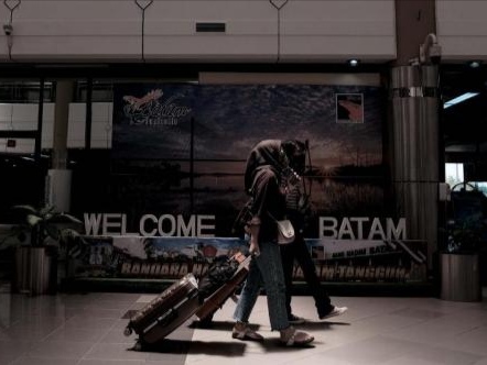 Wisatawan di Bandara Hang Nadim, Batam. Foto: Kemenparekraf
