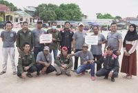 AMSINDO Kepri Bagikan 100 Paket Sembako Untuk Fakir Miskin dan Kaum Dhuafa di Kota Batam. Foto: Dok. AMSINDO Kepri