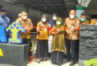 Wali Kota Tanjungpinang Rahma meresmikan Masjid At Taubah dan miniatur perahu yang berada di lingkungan Rumah Tahanan Negara (Rutan) Kelas I Tanjungpinang, Kepri, Kamis (28/4/2022).  Foto: Istimewa