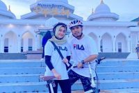 Putra Siregar dan istrinya Septia Yetri Opani. Foto: Istimewa