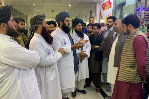 Taliban sidak ke mal di Afghanistan dan berbicara ke pemilik toko. Foto: BBC