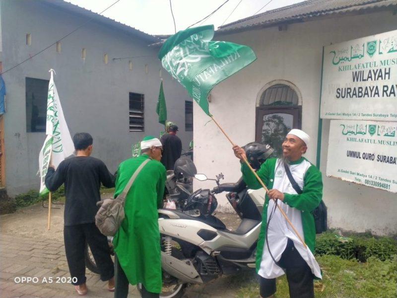 Anggota Khilafatul Muslimin. Foto: sigijateng