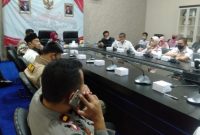 rapat akhir pemberangkatan Jamaah Calon Haji Kota Tanjungpinang tahun 2022, di ruang rapat Engku Putri Raja Hamidah, kantor wali kota Tanjungpinang, Kepri, Rabu (8/6/2022). Foto: Istimewa
