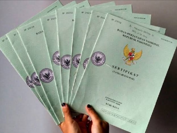 Sejumlah masyarakat bisa dikenakan tarif 0 rupiah alias gratis, saat mengurus sertifikat tanah di Kantor Pertanahan. Foto: Istimewa