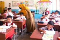 Program seragam sekolah gratis yang menjadi unggulan Pemerintah Kota (Pemko) Tanjungpinang masih terus berjalan. Foto: Istimewa