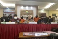 Polisi menetapkan 6 orang sebagai tersangka kasus dugaan penistaan agama dan berita hoaks terkait promosi miras berbau SARA yang dilakukan Holywings. Foto: SINDONEWS 