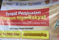 Pemerintah terus menggenjot pendistribusian minyak goreng curah rakyat (MGCR), salah satunya mengajak para pengecer untuk menjadi pengecer resmi. Foto: OKEZONE 