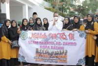 Wakil Wali Kota Batam Amsakar Achmad berfoto bersama kafilah kota Batam. Foto: MC Batam