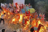 Masyarakat etnis Tionghoa di Kota Batam, Kepulauan Riau kembali menggelar ritual Bakar Tongkang. Foto: ANTARA