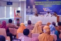Dinas Kepemudaan dan Olahraga (Dispora) Kota Tanjungpinang mengadakan pelatihan keterampilan wirausaha bagi pemuda Tanjungpinang, di hotel Bintan Plaza, Tanjungpinang, Kepulauan Riau, Senin (18/7/2022). Pelatihan tersebut dibuka Wali Kota Tanjungpinang Rahma. Foto: Istimewa 