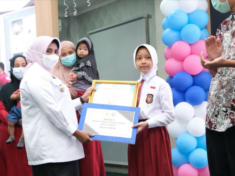 Pemerintah Kota (Pemko) Tanjungpinang menggelar acara puncak peringatan Hari Anak Nasional (HAN) 2022, di aula Sultan Sulaiman Badrul Alamsyah, kantor wali kota Tanjungpinang, Kepri, Rabu (27/7/2022). Foto: Istimewa 