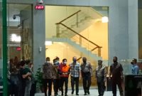 Mardani Maming langsung ditahan KPK usai diperiksa sebagai tersangka. Foto: OKEZONE 