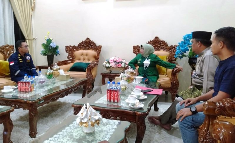 Distrik Navigasi Kelas 1 Tanjungpinang bekerja sama dengan Politeknik Pelayaran Banten membuka kesempatan bagi masyarakat yang berprofesi pekerja pelaut di Tanjungpinang untuk mendapatkan Sertifikat Basic Safety Training Kapal Layar Motor (BST-KLM). Foto: Istimewa 