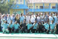 Wakil Wali Kota Batam Amsakar Achmad saat pembukaan acara launching Bedah Buku 'Petuah Bertabur di Bandar Madani' di SMKN 3 Batam, Sabtu (20/8) pagi. Foto: MC Batam