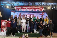 Panitia dan peserta lomba orasi 'Andai Aku Jadi Calon Kepala Daerah'. Foto: Dok. Panitia