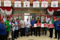 Para juara lomba orasi Andai Aku Jadi Calon Kepala Daerah berfoto bersama dewan juri dan perwakilan partai politik tingkat kota Batam. Foto: INIKEPRI.COM