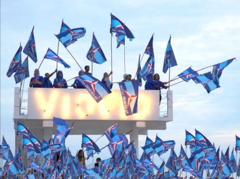 Sempena HUT Partai Demokrat yang ke-21 tahun yang jatuh pada tanggal 9 September setiap tahunnya, sejumlah kader partai berlogo mercy itu menggelar sejumlah kegiatan di Pantai Vio-vio, Barelang, Kota Batam, sejak Jumat hingga Sabtu, 9-10 September 2022. Foto: Istimewa 