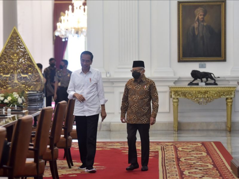 Presiden Jokowi didampingi Wapres Ma’ruf Amin tiba Istana Merdeka untuk memimpin ratas VoA dan Kitas, Jumat (09/09/2022). Foto: Humas Setkab/Agung
