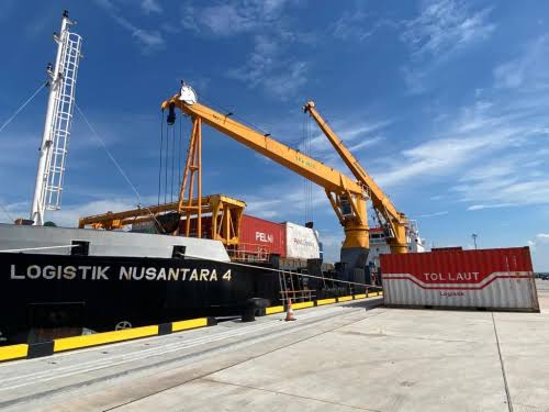 Kapal tol laut KM Logistik Nusantara 4. Foto: Istimewa 