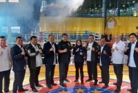 Gubernur Kepulauan Riau H. Ansar Ahmad mendampingi Menteri Koordinator Bidang Perekonomian Airlangga Hartanto. Foto: Diskominfo Kepri 