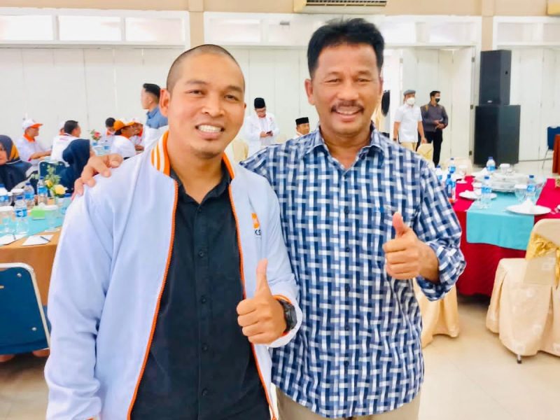 Muhammad Kadri bersama Ketua DPW Partai NasDem Kepri H. M. Rudi. Foto: Istimewa 